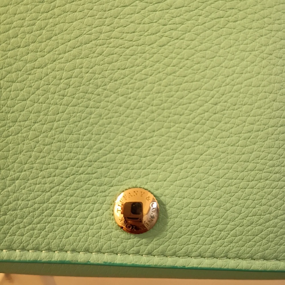 Tiffany & Co. NWOT, Women's, Continental Wallet, Snap Closure, Color Turquoise - Picture 5 of 16